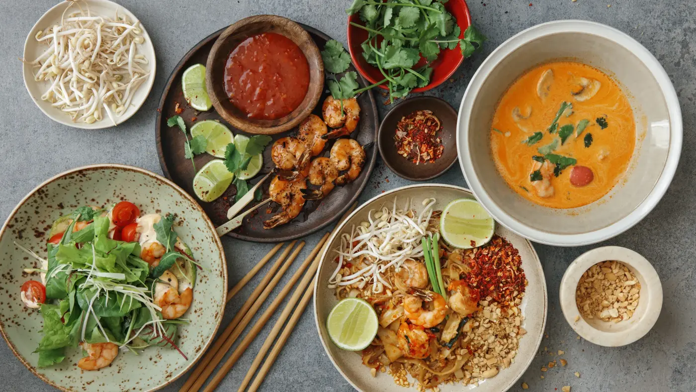 Order from Fantastisk Thaimat sushi & bubbletea at Thon Senter Sandvika — Delivered by AllUNeed.no